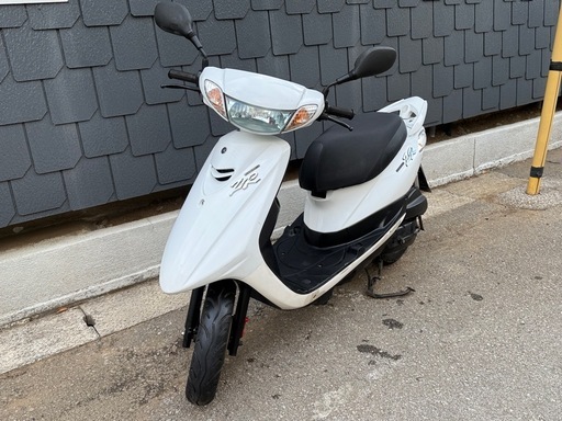 ヤマハ JOG SA39J ZR FI EVO2、走行可能、4ストローク、パールホワイト、中古。