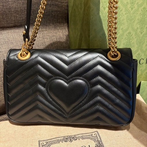 新品未使用 GUCCI グッチ GGマーモント キルティングショルダーバッグ 黒色 正規品 
