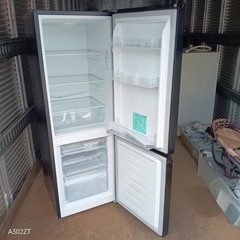 X184 ハイセンス2ドア冷蔵庫　175L 　の画像