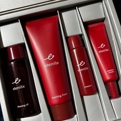 ⭐️【スキンケアセット　エタリテ　ミニボックス+おまけエッセンスマスク】⭐️の画像