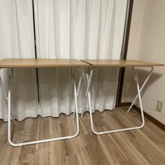 折りたたみ式PCデスク2台セットの画像