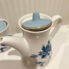 ティーポット、シュガーポットの画像
