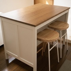 ダイニングテーブル TORNVIKEN トルンヴィーケン　　の画像