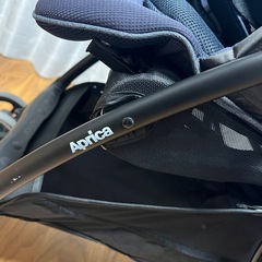 美品　Aprica ラクーナクッションフリー　ネイビー　付属品など　アップリカの画像