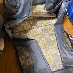 持ち運びベビーベッドの画像