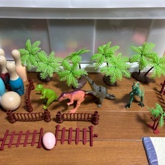 動物・恐竜フィギュア大量セット（海の生き物・恐竜・情景付き）の画像