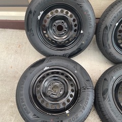 フリード純正タイヤほぼ新品の画像