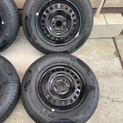 フリード純正タイヤほぼ新品の画像