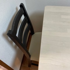 2人用ダイニングテーブル セットの画像