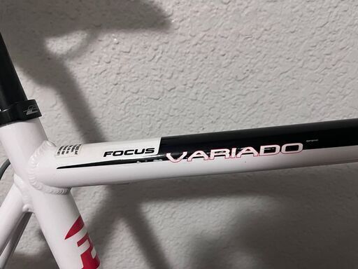 ロードバイク Focus Variado Mサイズ本体 54 シマノ105搭載 ドイツ車 アルミフレーム カーボンフォーク