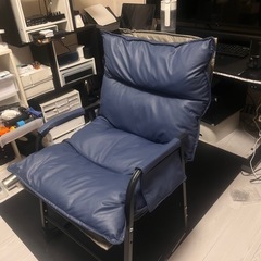 コンパクトリクライニングチェアオットマン有の画像