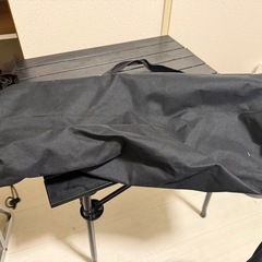 折り畳みテーブルの画像