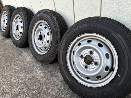 【お取引決定しました】【超お買い得】軽トラ軽バンに ホイールセット済み国産9分山夏タイヤ   　