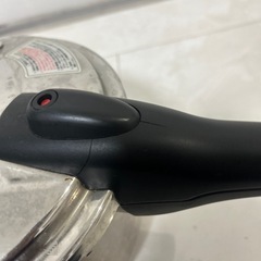 圧力鍋　　6リットルの画像