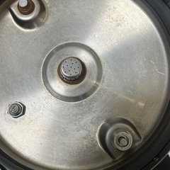 圧力鍋　　6リットルの画像