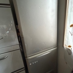 2013年製 シャップ冷蔵庫　350L の画像