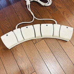 高田ベッド　電動昇降　 マッサージベッド エステベッド　 施術ベッド　リクライニング式の画像