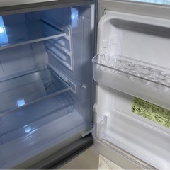 冷蔵庫 シャープ SJ-14E7-KW 2020年製 137L 動作OKの画像
