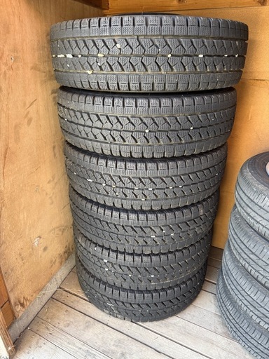 希少！195/70R15.5  エルフorアトラス等に