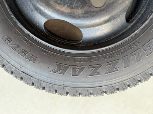 希少！195/70R15.5  エルフorアトラス等に