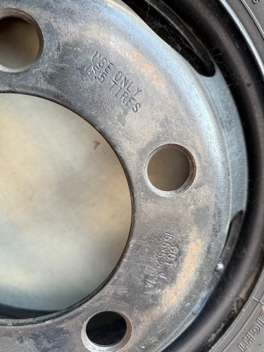 希少！195/70R15.5  エルフorアトラス等に
