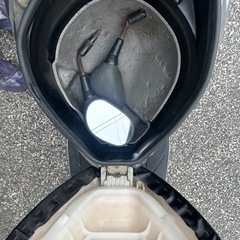 オートバイ　バイク　車体　スクーター　自己紹介ご覧下さい。アドレスＶ５０の画像