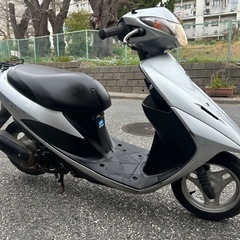 オートバイ　バイク　車体　スクーター　自己紹介ご覧下さい。アドレスＶ５０の画像