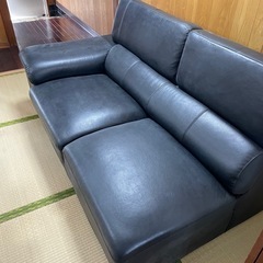 レザー‼️２〜3人掛けソファ🌟配送🉑の画像