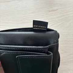BVLGARI二つ折り財布36964
の画像