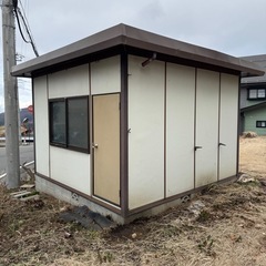 プレハブ小屋　　八畳の画像
