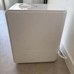 ニトリ　スチームハイブリッド加湿器の画像