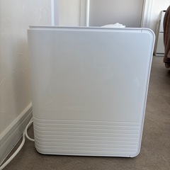 ニトリ　スチームハイブリッド加湿器の画像