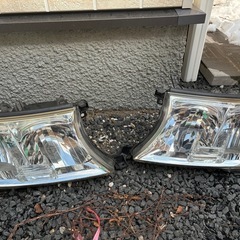ランクル200 フロントライト左右‼️の画像