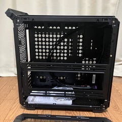 PCケース　Qube 500 Flatpackの画像