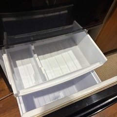 引取限定 シャープ冷蔵庫１３７ＬSJ-D14B-Bの画像