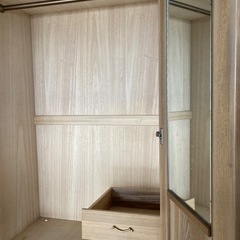 洋服タンスの画像