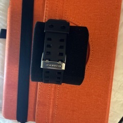 美品❣️ブラック × ネオン シリーズのCASIO G-SHOCK（型番：GA-700BMC-1AJF）ですの画像