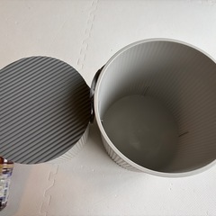 八幡化成の収納バスケットケース
の画像