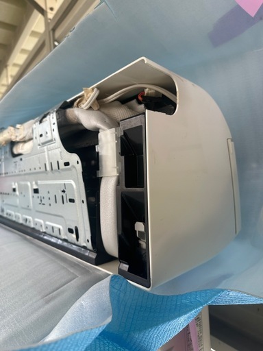 （引き渡し決定）アイリスオーヤマ　エアコン6畳IHF-2207W 2021年式