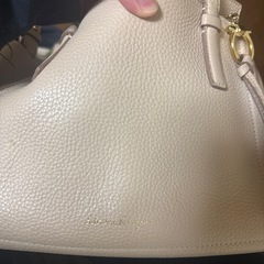 お譲り先見つかりましたフェラガモバッグの画像