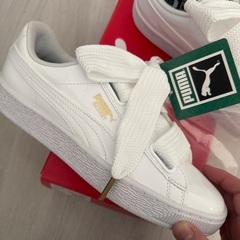 PUMA スニーカー　サイズ24.5センチの画像