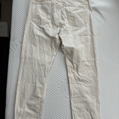 ユニクロ　ホワイトデニム　ウエスト78.5の画像