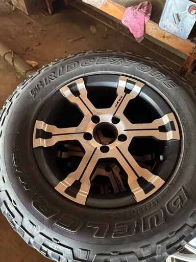 交渉中です！デリカd5  に使用！　mkw   ブリヂストンデューラーMT