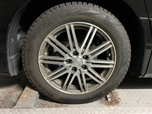 スタッドレスタイヤ 215/55R17 アルミホイール付き 4本セット「3/30