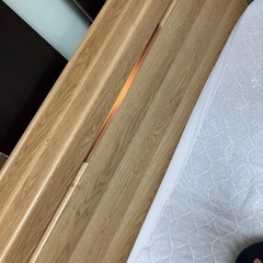 ダブルベッドの画像