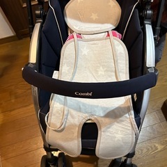 combi　ベビーカーの画像