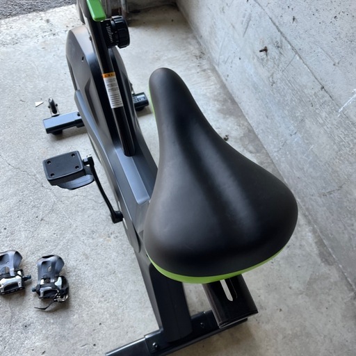 第3世代フィットネスバイク FITBOX スピンバイクFBX-002B-01  液晶モニター付きモデル