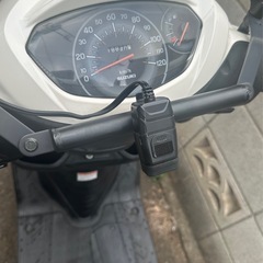 スズキアドレス125 dt11a ボックス付き ホワイト バイク スクーターの画像
