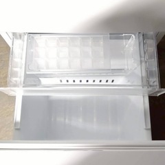 ヤマダ電機　Y select ノンフロン冷凍冷蔵庫　YRZ-F15J  156L  2022年製　動作品
の画像