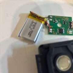 リチウムイオン電池、充電基板、マグネット　10個程度ジャンクの画像